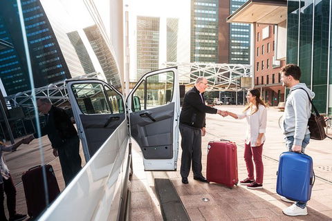 Cairns Airport (CNS) Departure Transfer (Port Douglas Hotels To Cairns Airport) - Surfers Gold Coast 11