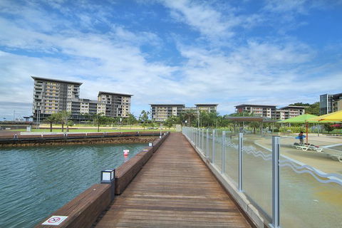 Darwin Hop-on Hop-off Bus Tour - Surfers Gold Coast 10