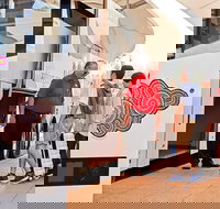 Uluru Ayers Rock to Alice Springs One-Way Shuttle - Surfers Gold Coast