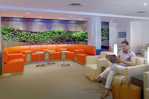 Sydney Airport Plaza Premium Lounge - Surfers Gold Coast 0