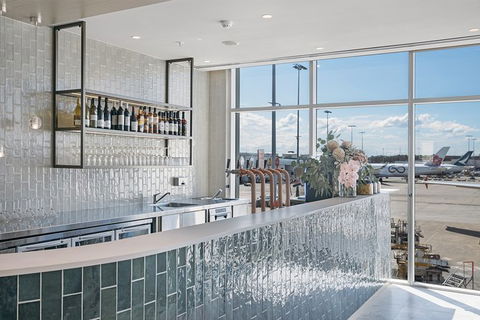 Sydney Airport Plaza Premium Lounge - Surfers Gold Coast 4