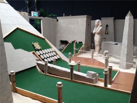 Mini Golf King - Surfers Gold Coast 1