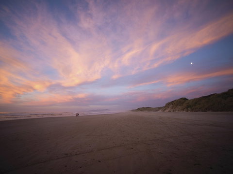 Strahan - Surfers Gold Coast 2