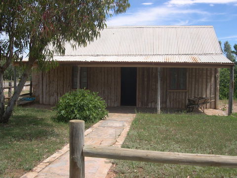 Early Settlers Cottage (Solly's Hut) - Surfers Gold Coast 0