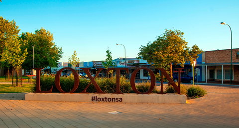 East Terrace, Loxton - Surfers Gold Coast 0