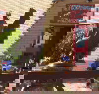 Ant's Redgum Gallery - Surfers Gold Coast