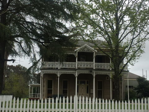 Benalla Heritage Trail - Surfers Gold Coast 0