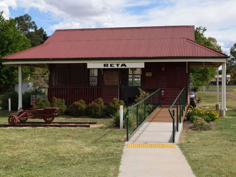Beta Hut And Railway Memorabilia - Surfers Gold Coast 0