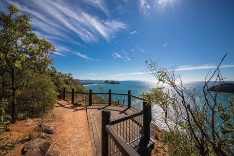 Bluff Point Circuit, Capricorn Coast National Park - Surfers Gold Coast 0