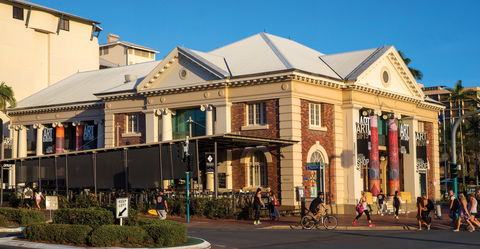 Cairns Art Gallery - Surfers Gold Coast 0
