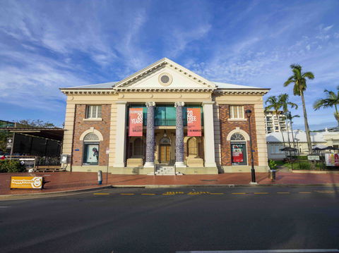 Cairns Art Gallery - Surfers Gold Coast 1