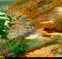 Island Rock and Natural Bridge - Surfers Gold Coast