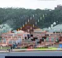 Latrobe - Surfers Gold Coast