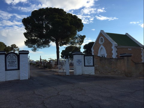 Moonta Cemetery - Surfers Gold Coast 2