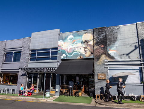 West End And South Brisbane - Surfers Gold Coast 2