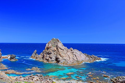 Cape To Cape Track - Surfers Gold Coast 2