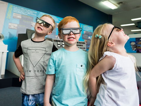 CSIRO Parkes Radio Telescope Visitor Centre - Surfers Gold Coast 2