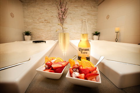 Aqua Vitae Day Spa - Surfers Gold Coast 0