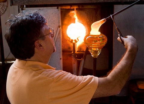 Eamonn Vereker Glass Studio And Gallery - Surfers Gold Coast 1