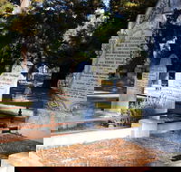Lucindale Cemetery - Surfers Gold Coast
