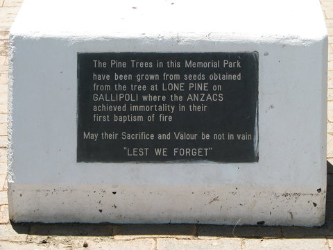 War Memorial And Heroes Avenue, Roma - Surfers Gold Coast 1