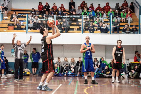 Wodonga Sports And Leisure Centre - Surfers Gold Coast 2