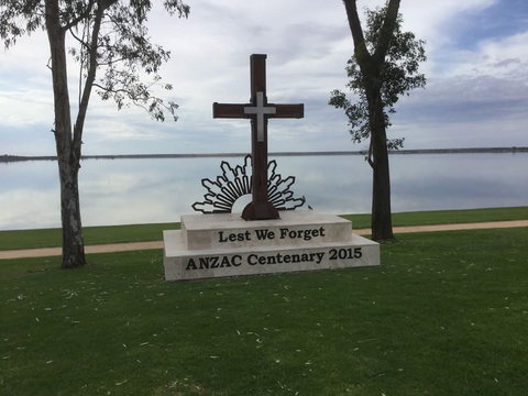 Anzac Centenary Cross - Surfers Gold Coast 0