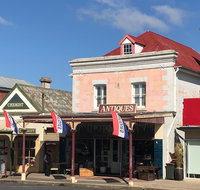 Braidwood Antiques - Surfers Gold Coast