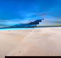Island Beach - Surfers Gold Coast