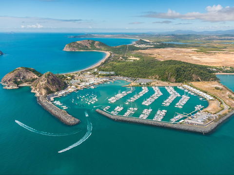 Rosslyn Bay - Surfers Gold Coast 1