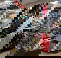 Seaside Seconds - Surfers Gold Coast