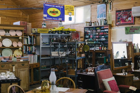 Bowning Antique Centre - Surfers Gold Coast 1