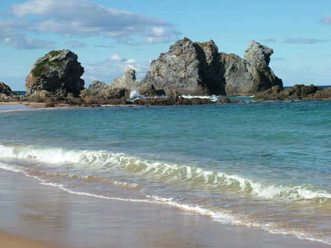 Camel Rock - Surfers Gold Coast 1