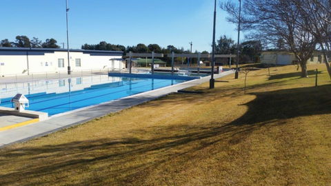 Canowindra Swimming Pool - Surfers Gold Coast 0