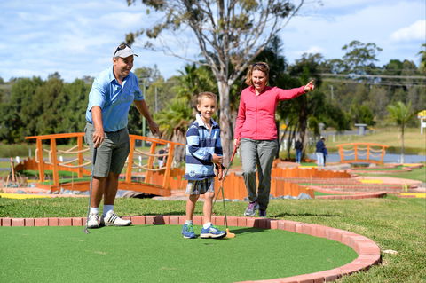 Port Macquarie Driving Range And Mini Golf - Surfers Gold Coast 0