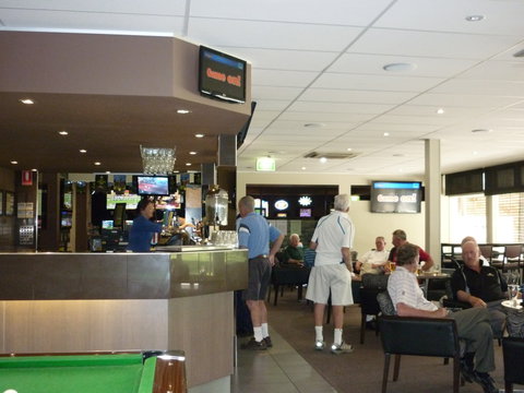 Queanbeyan Golf Club - Surfers Gold Coast 1