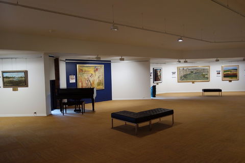 Stanthorpe Regional Art Gallery - Surfers Gold Coast 1