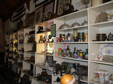 Batlow Historical Society - Surfers Gold Coast 1