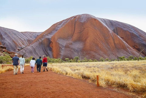 Explore Uluru: 7 Hours Guide Tour At Sunrise With Light Breakfast - Surfers Gold Coast 5