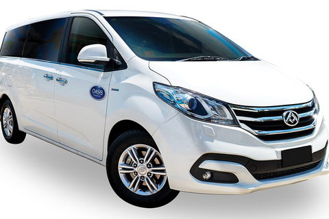 Luxury Van, Private Transfer, Palm Cove - Cairns - Surfers Gold Coast 0