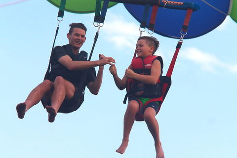 Parasail / Flyboard Package For 2 - Surfers Gold Coast 5