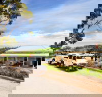 Two Hands Wines 'Flagship Vineyard Experience' - Surfers Gold Coast