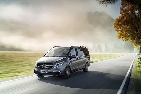 Van Service Melbourne Airport To CBD - Surfers Gold Coast 0