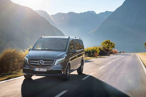 Van Service Melbourne Airport To CBD - Surfers Gold Coast 2