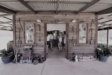 The Favourite 4 Experience - Surfers Gold Coast 0