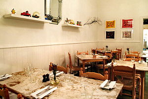 Maris - Surfers Gold Coast 0