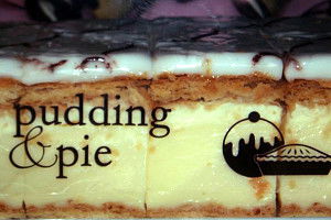 Pudding And Pie - Surfers Gold Coast 0