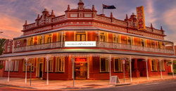 Norman Hotel - Surfers Gold Coast 0