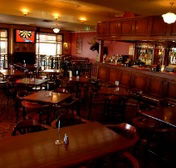 Gilroy's Hotel - Surfers Gold Coast