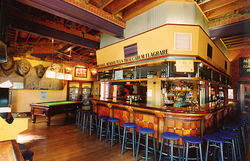 Earl Of Leicester Hotel - Surfers Gold Coast 1